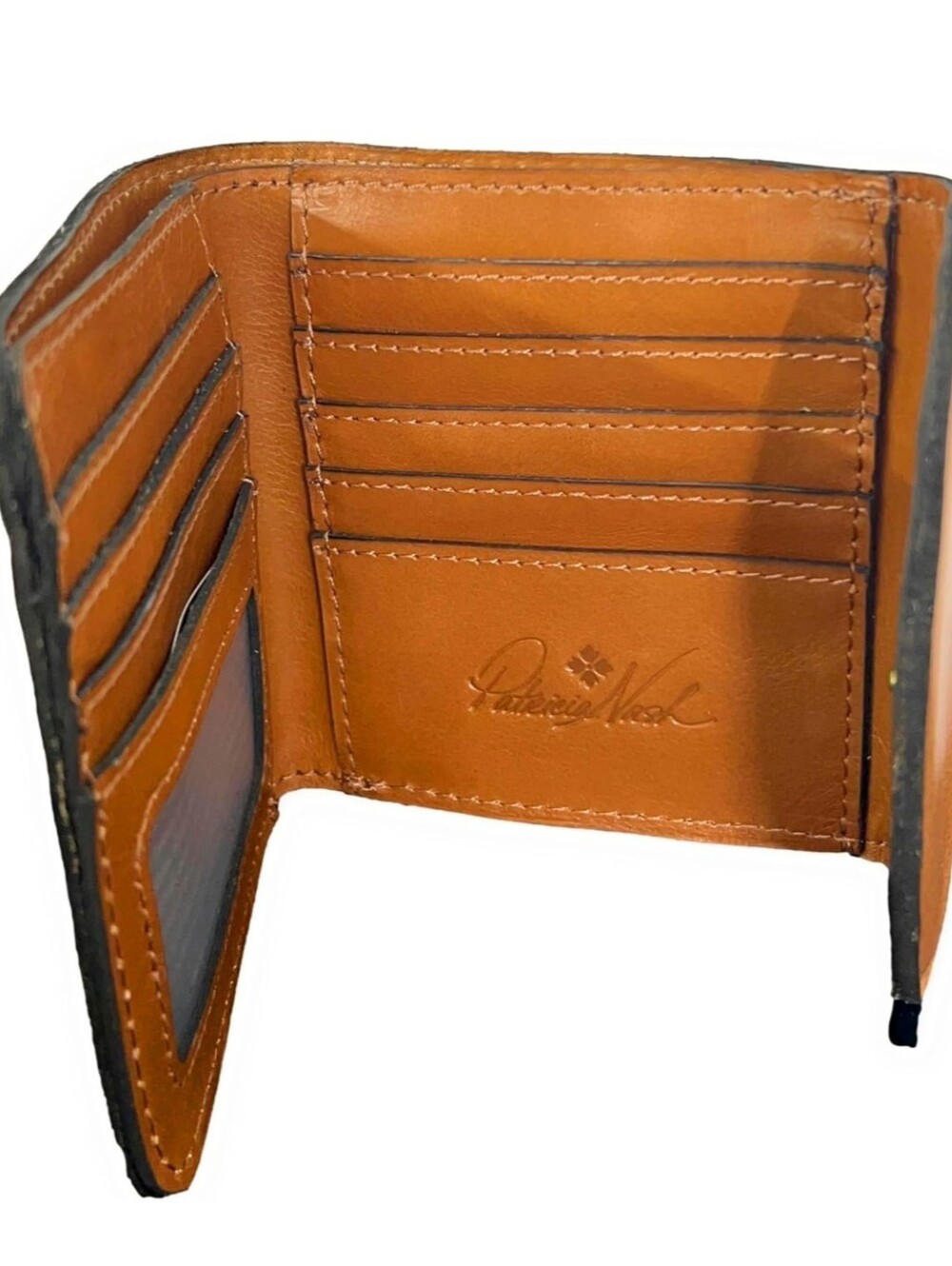 Patricia Nash Leather Reiti Bifold Wallet With Kiss Lock Frame Pocket - Picture 6 of 8